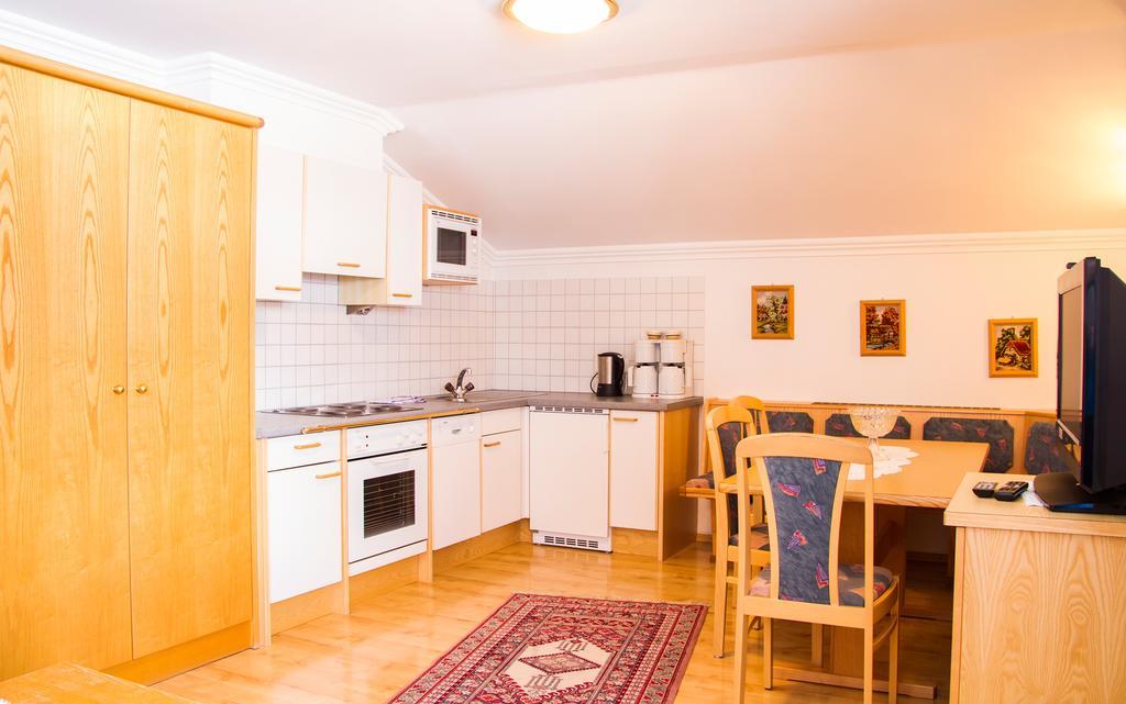 Alberts Bellevue Appartements Nauders Δωμάτιο φωτογραφία