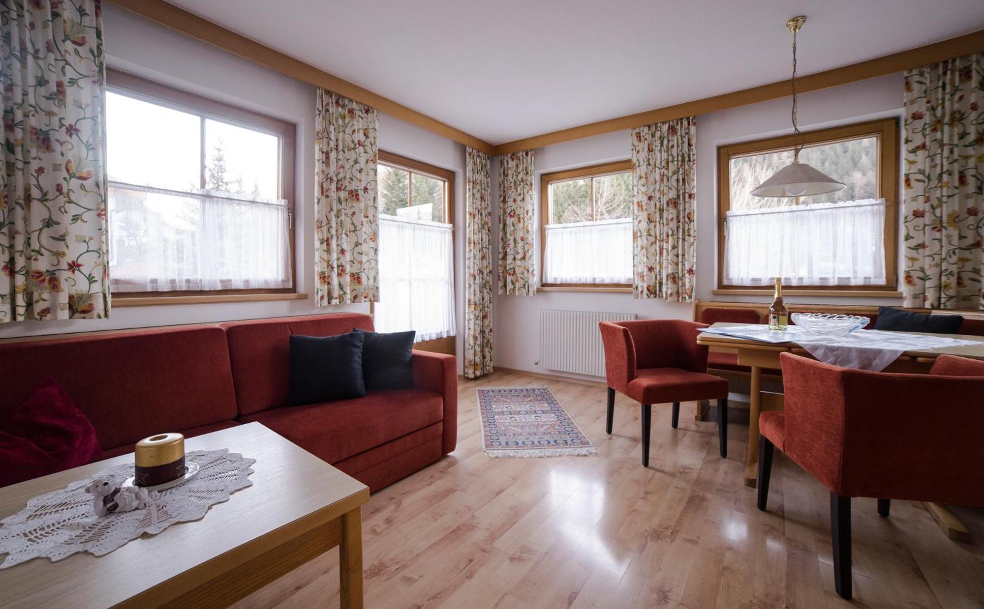 Alberts Bellevue Appartements Nauders Δωμάτιο φωτογραφία